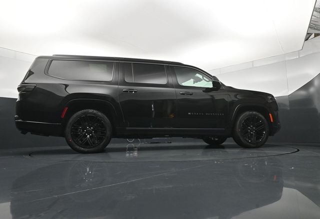 New 2026 High Gloss Black Exterior Paint Jeep Limited Reserve image 24