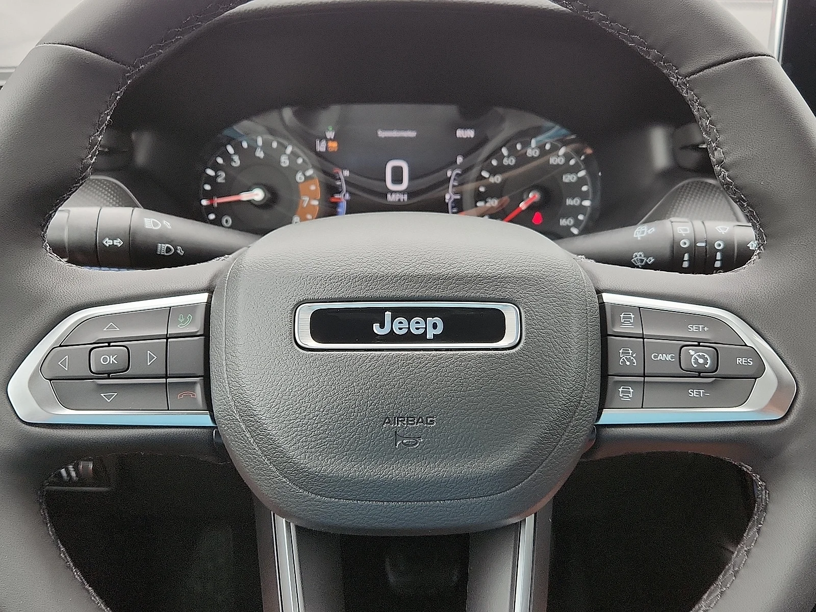 New 2025 PXJ Diamond Bla Jeep LIMITED 4X4 image 19