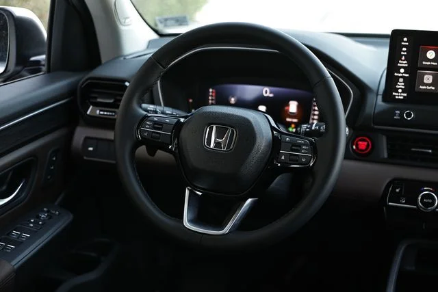 New 2026 Platinum White Pearl Honda Touring image 32