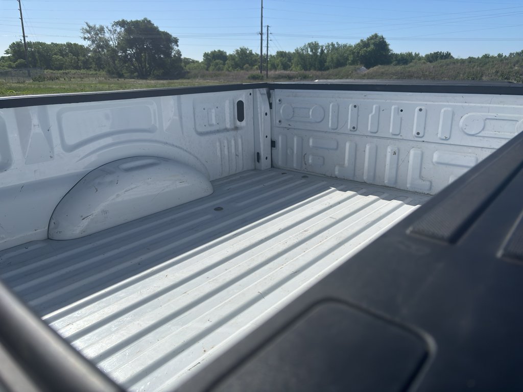 Used 2023 Oxford White Ford XLT image 19