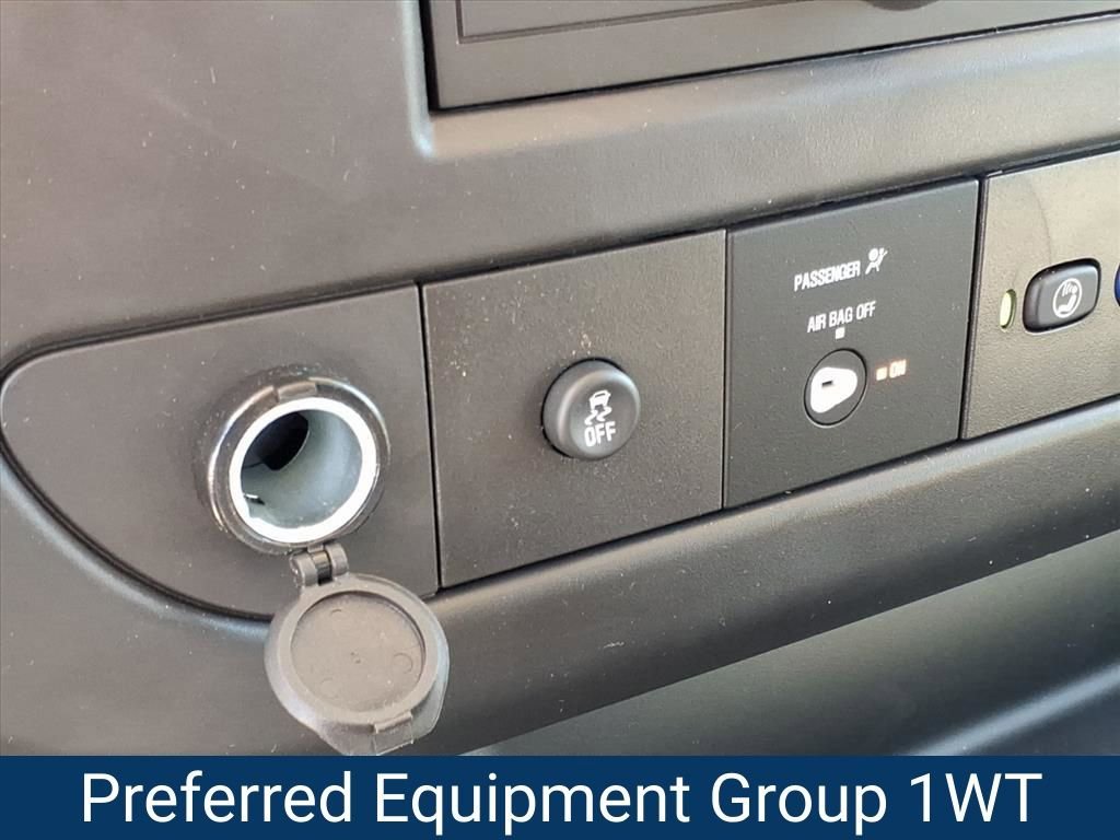 2025 Chevrolet Express Cargo Work Van - Photo 6