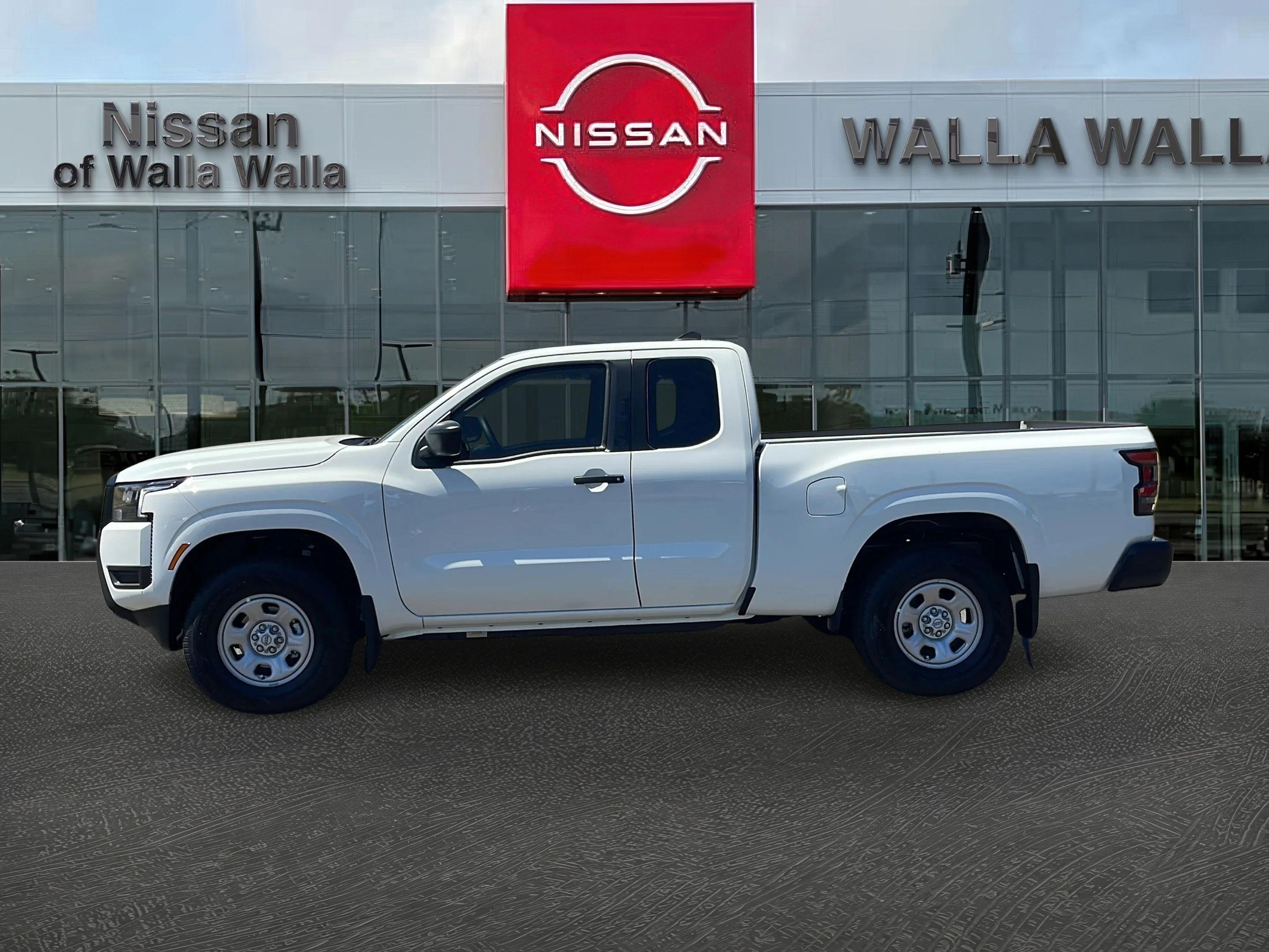 New 2026 Glacier White Nissan King Cab® S image 4