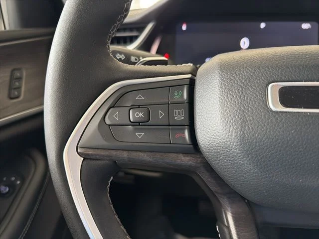 Used 2023 Black Jeep Limited image 28