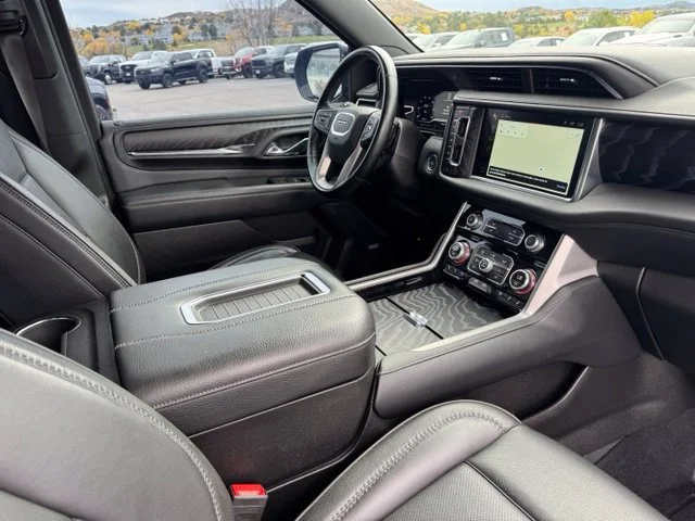 Used 2024 Onyx Black GMC Denali image 31