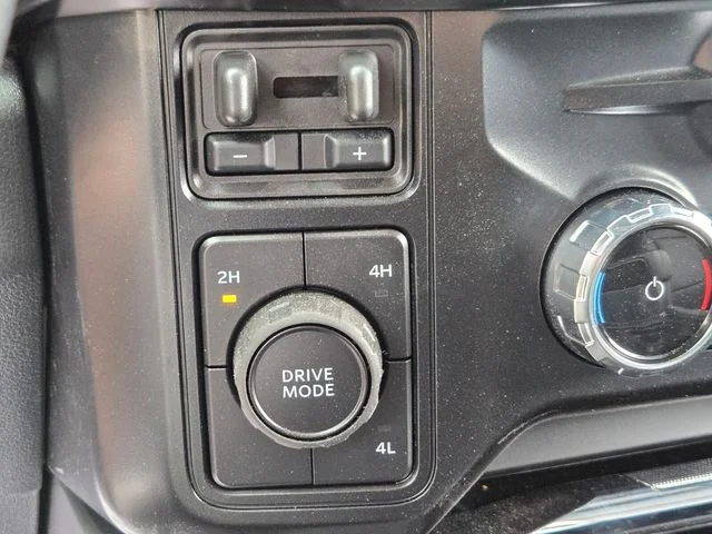 Used 2026 White Ford Lariat image 30