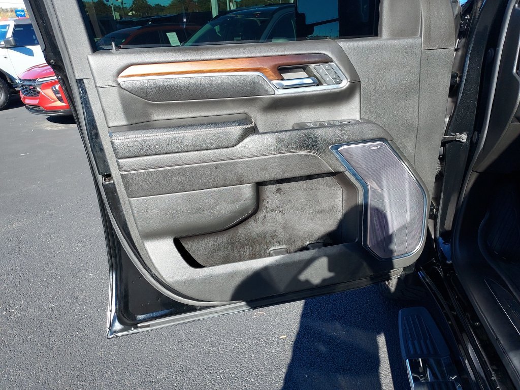 Used 2024 Black GMC Denali image 12