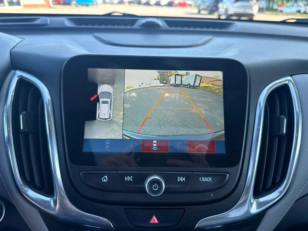 Used 2018 MOSAIC BLACK METALLIC Chevrolet Premier image 21