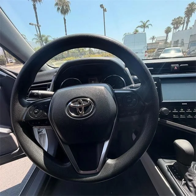 Used 2020 White Toyota LE image 17
