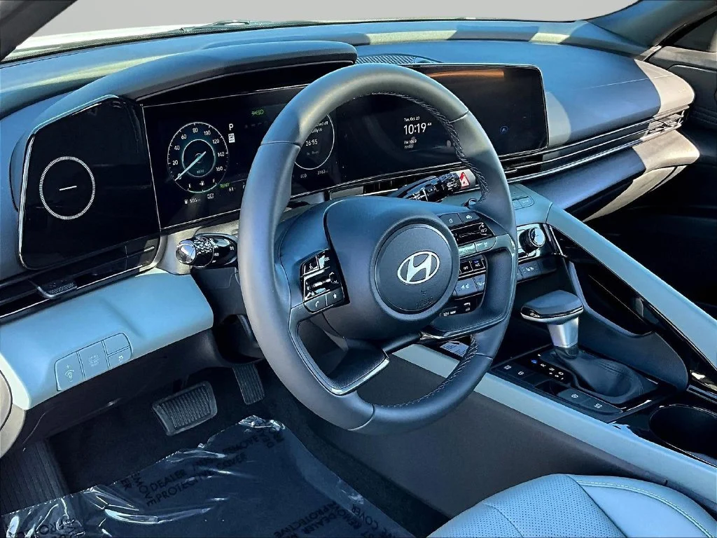 Used 2026 White Hyundai Limited image 17