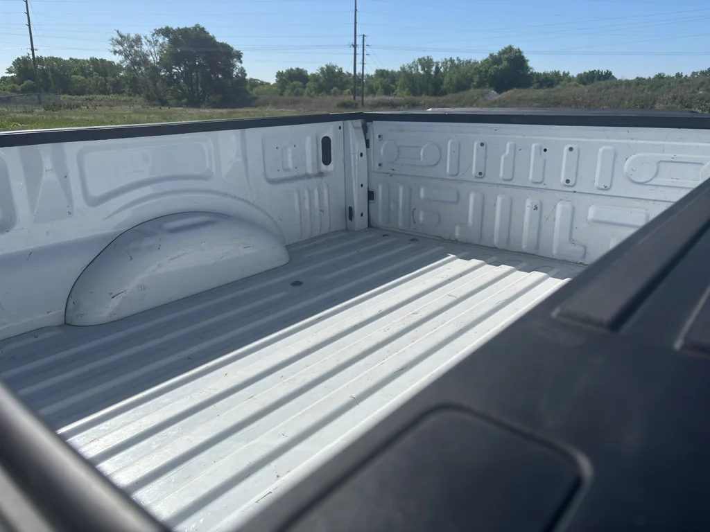 Used 2023 Oxford White Ford XLT image 11