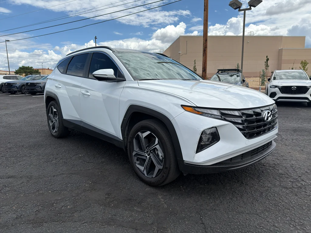 Used 2024 White Pearl Hyundai SEL Convenience image 2
