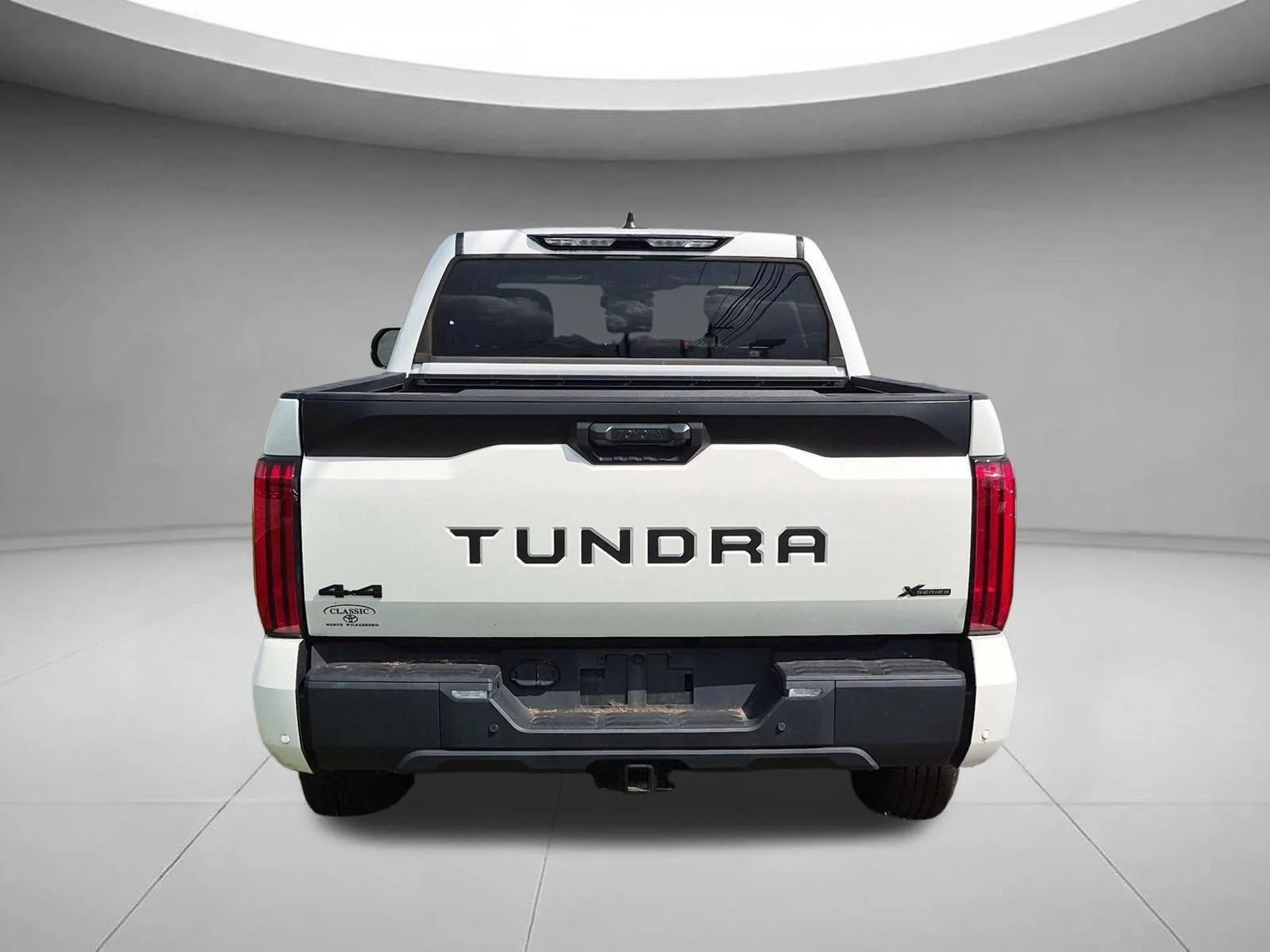 Used 2024 Ice Cap Toyota SR5 image 4