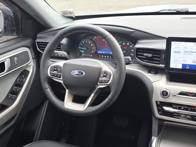Used 2024 Silver Ford XLT image 26