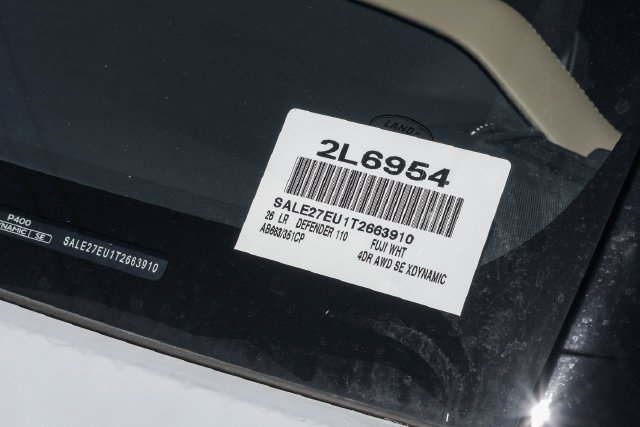 New 2026 Fuji White Land Rover X-Dynamic SE image 63