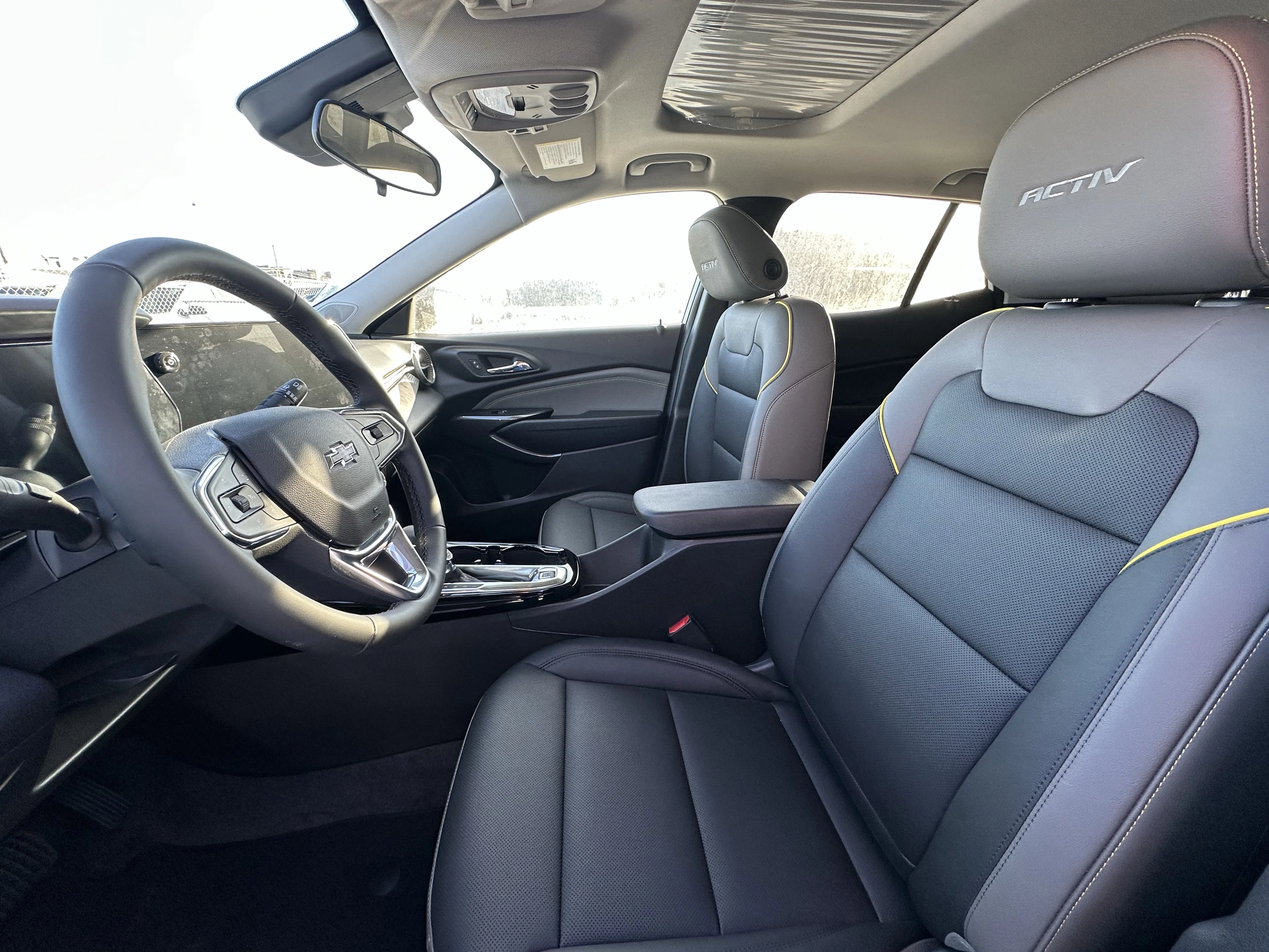 New 2026 Summit White Chevrolet ACTIV image 9