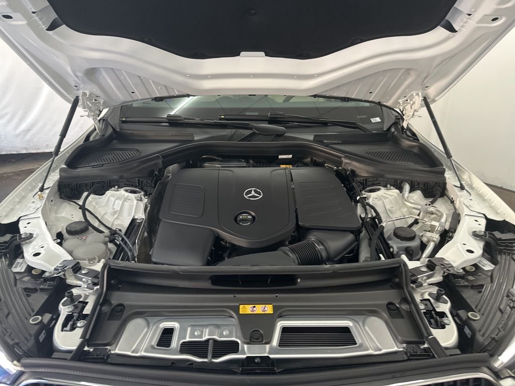 Used 2026 White Mercedes-Benz GLC 300 image 31