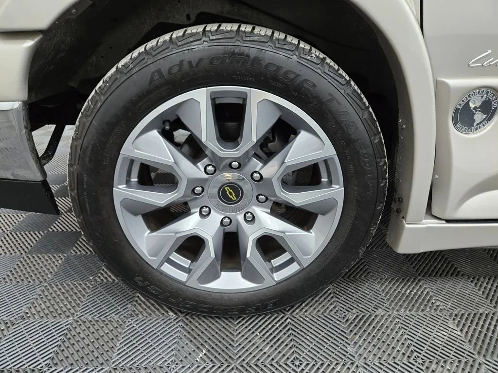 2023 Chevrolet Express Cargo Work Van - Photo 15