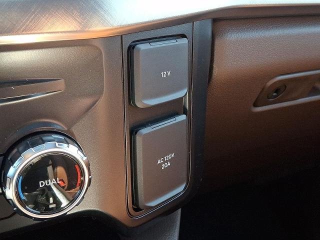 New 2026 Star White Metallic Tri-Coat Ford F-250® King Ranch® image 39