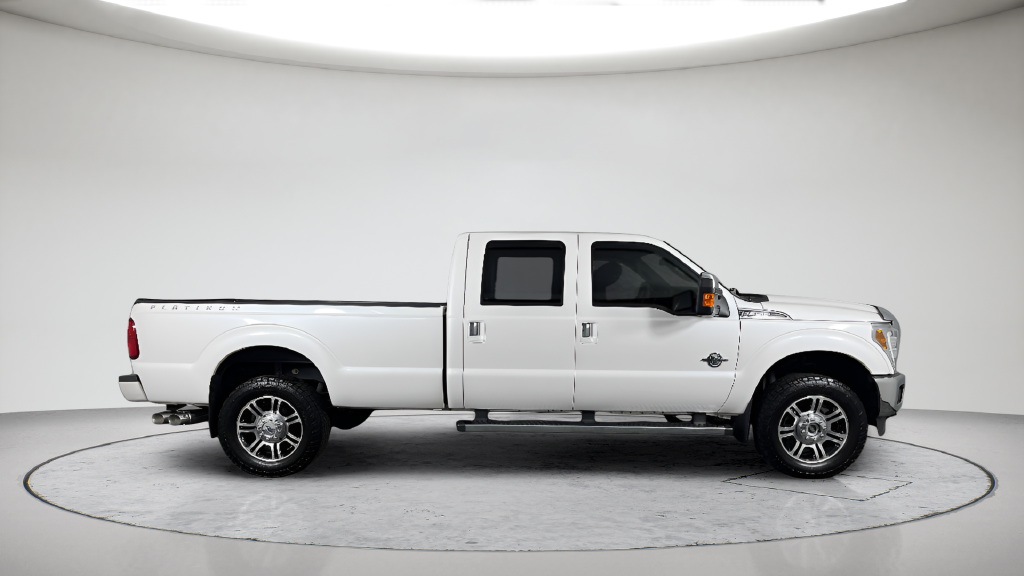 Used 2015 White Platinum Clearcoat Metallic Ford Platinum image 18