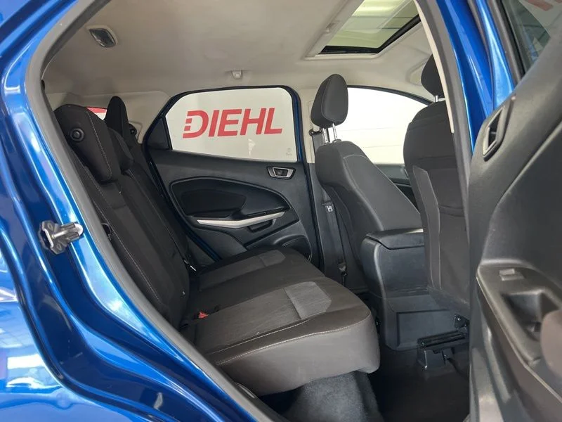 Used 2020 Blue Ford SE image 10