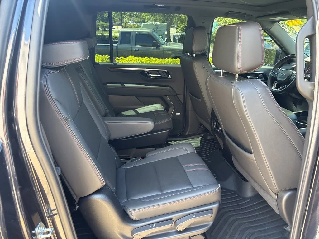 Used 2025 Gray Chevrolet RST image 24