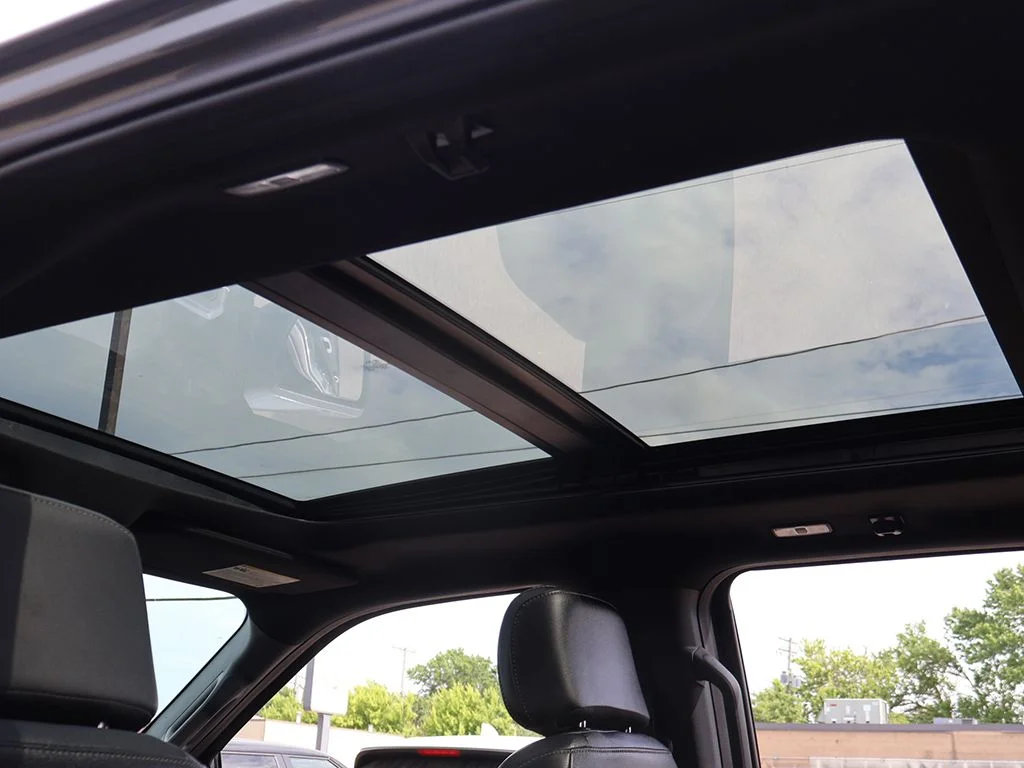 Used 2023 Gray Ford Lariat image 18