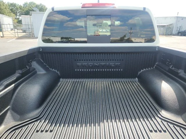 2026 Nissan Frontier SV - Photo 6