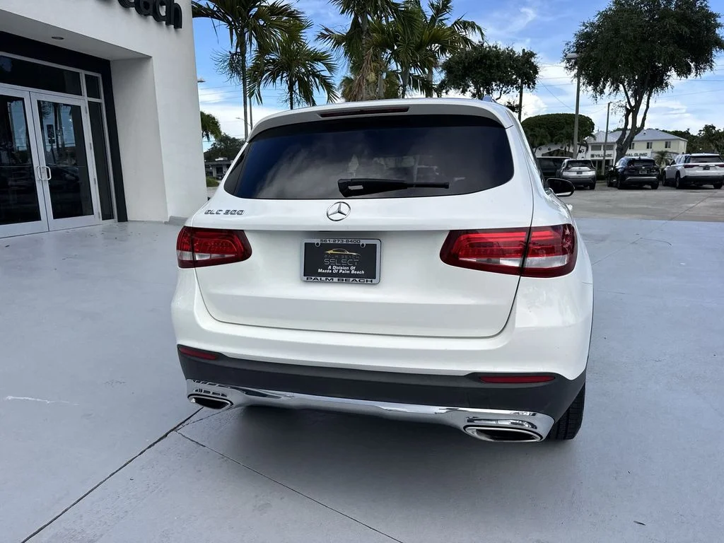 Used 2018 Polar White Mercedes-Benz GLC 300 image 25