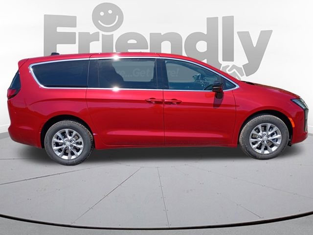 New 2027 Red Hot Pearl-Coat Exterior Paint Chrysler Select image 4