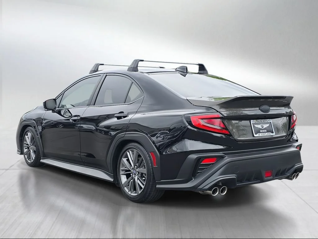Used 2023 Crystal Black Silica Subaru Base image 5