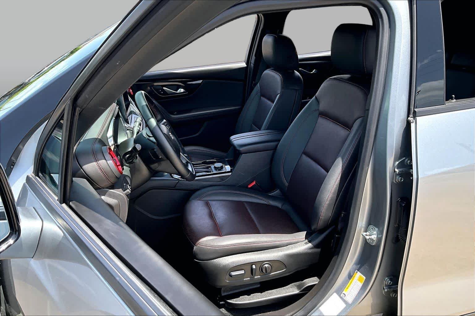 Used 2025 Sterling Gray Metallic Chevrolet RS image 8