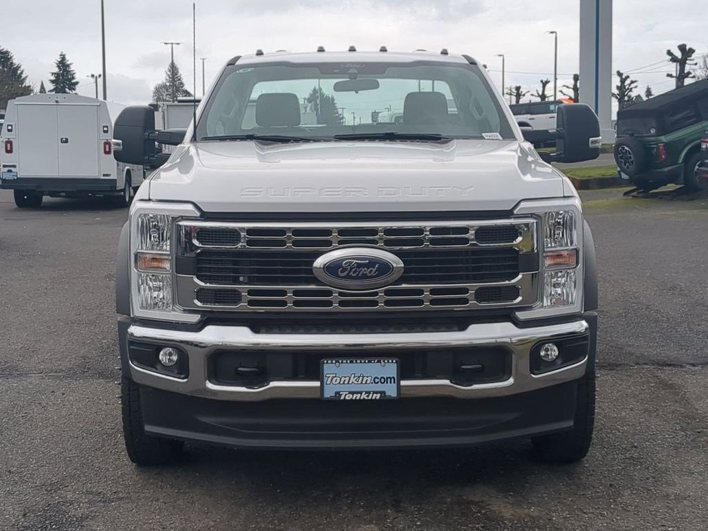 2024 Ford F-550 Super Duty Chassis Cab XL - Photo 44