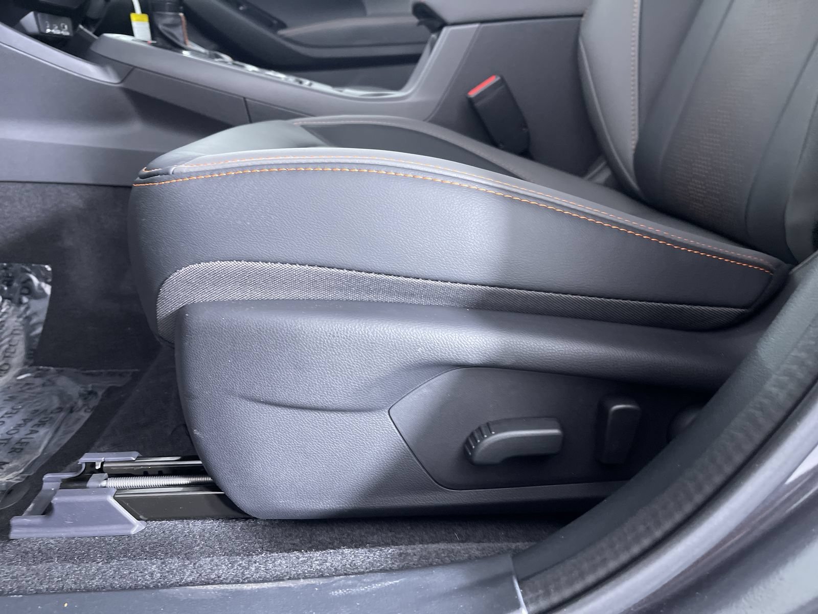 Used 2026 Magnetite Gray Metallic Subaru Limited image 13