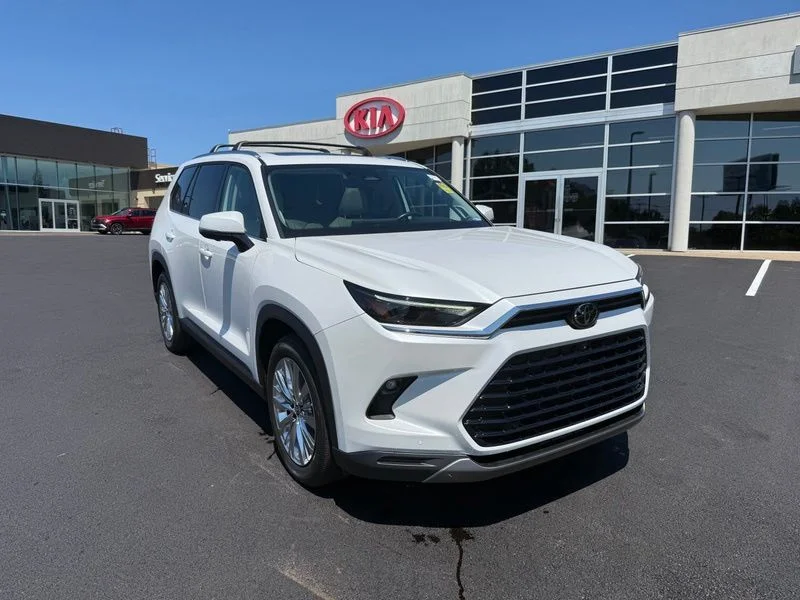 Used 2024 Beige Toyota Platinum image 4