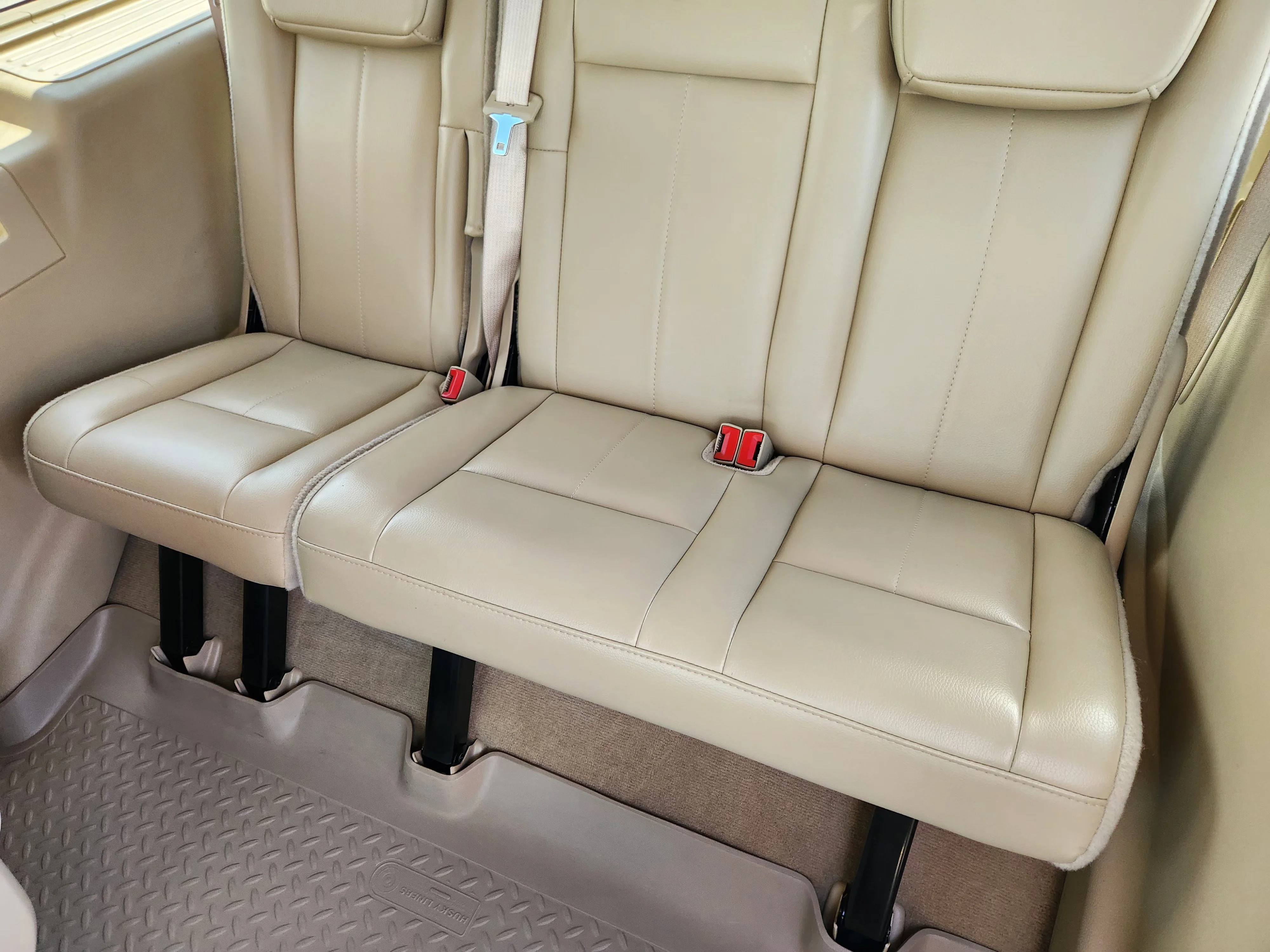 Used 2013 Blue Ford XLT image 32