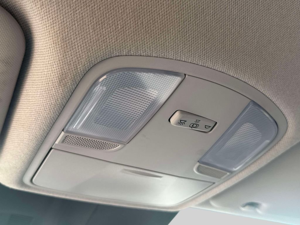 2023 Hyundai Kona SE - Photo 27