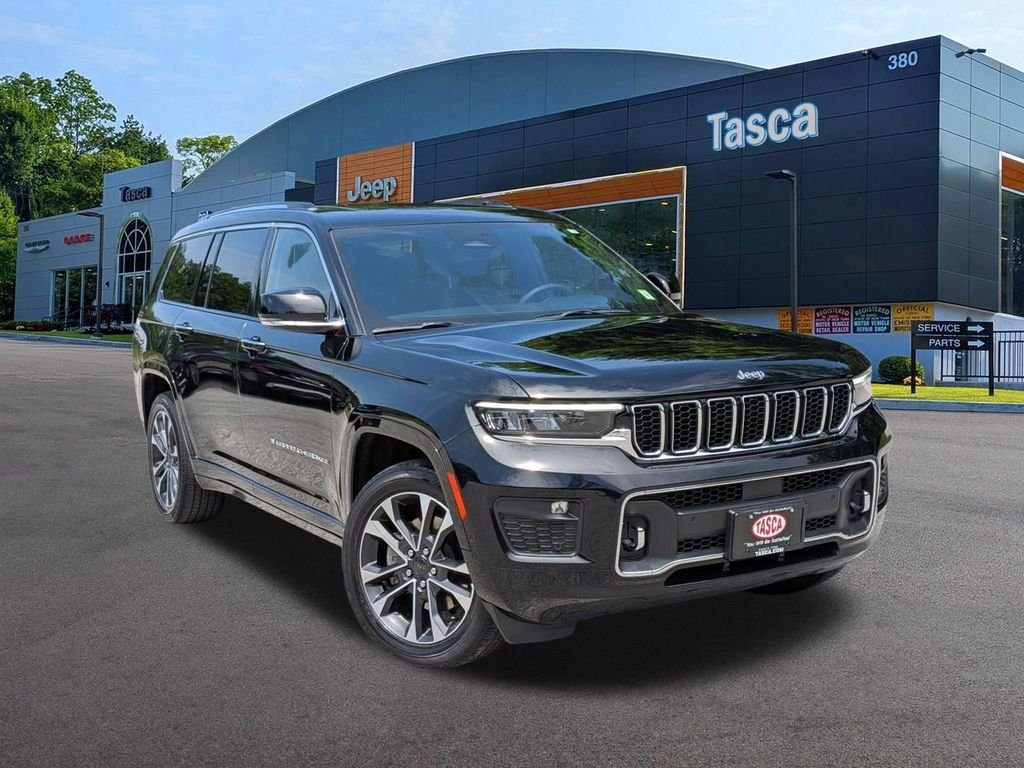 Used 2023 Black Jeep Overland image 1