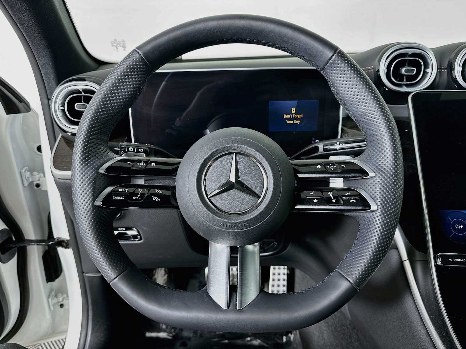 Used 2025 Polar White Mercedes-Benz GLC 300 image 11