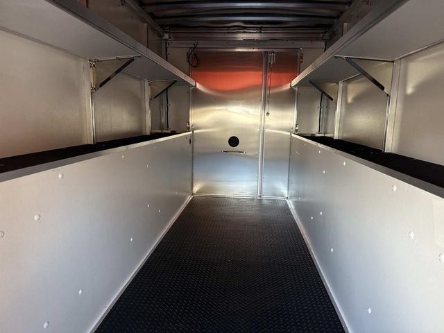 New 2027 Oxford White Ford E-350 SRW image 7