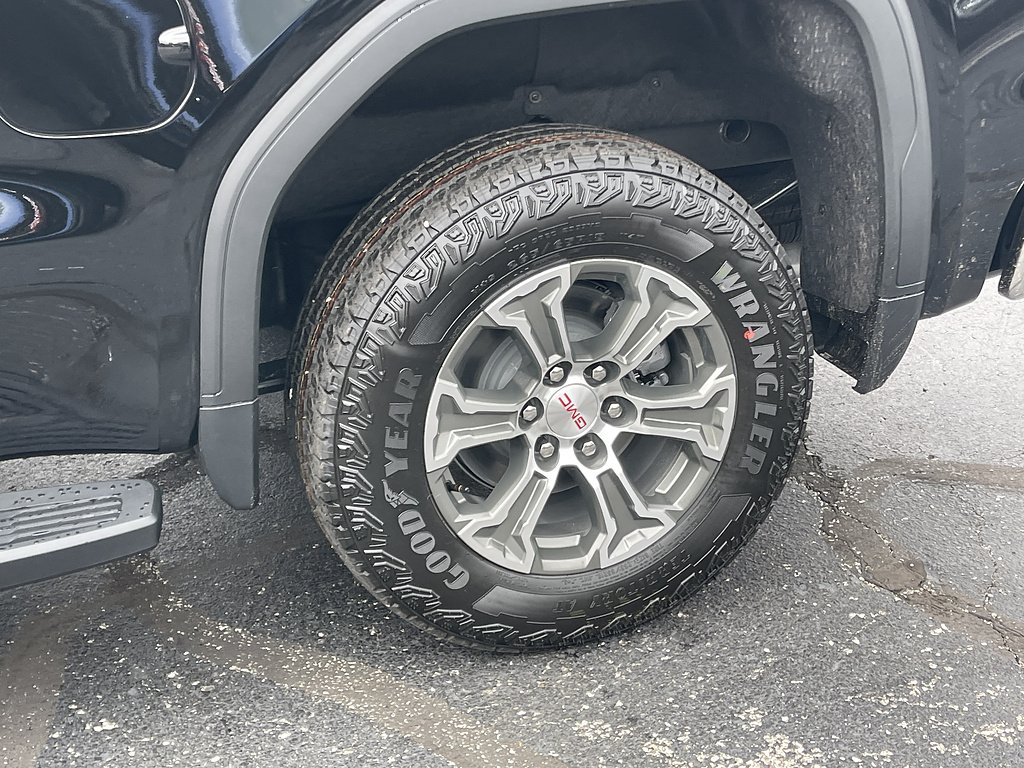 2026 GMC Sierra 1500 SLT - Photo 14