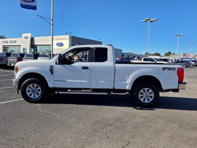 Used 2021 White Ford XL image 4