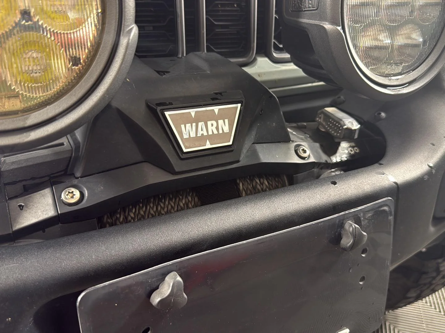 Used 2024 Earl Clearcoat Jeep Rubicon image 7