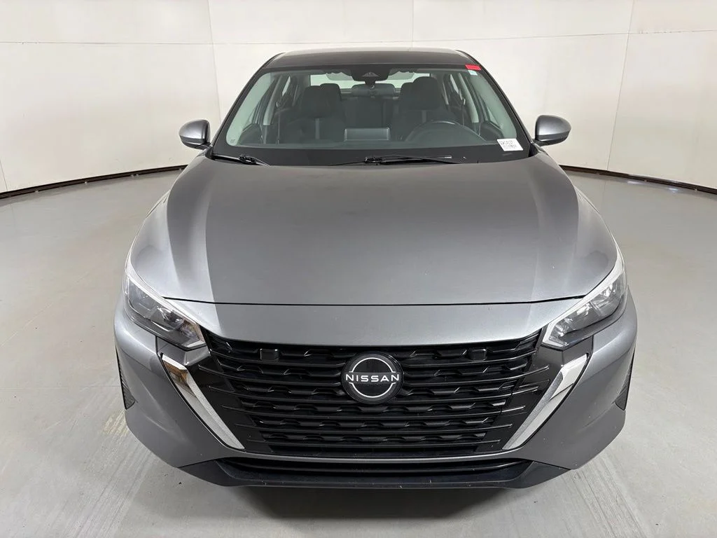Used 2024 Gray Nissan SV image 4