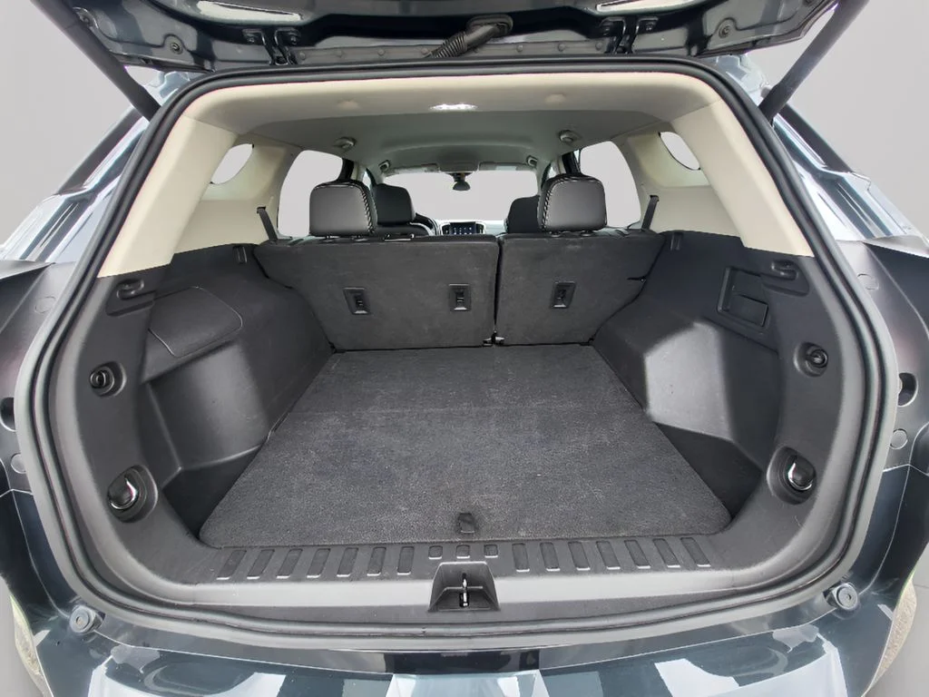 Used 2022 Hunter Metallic GMC Denali image 25