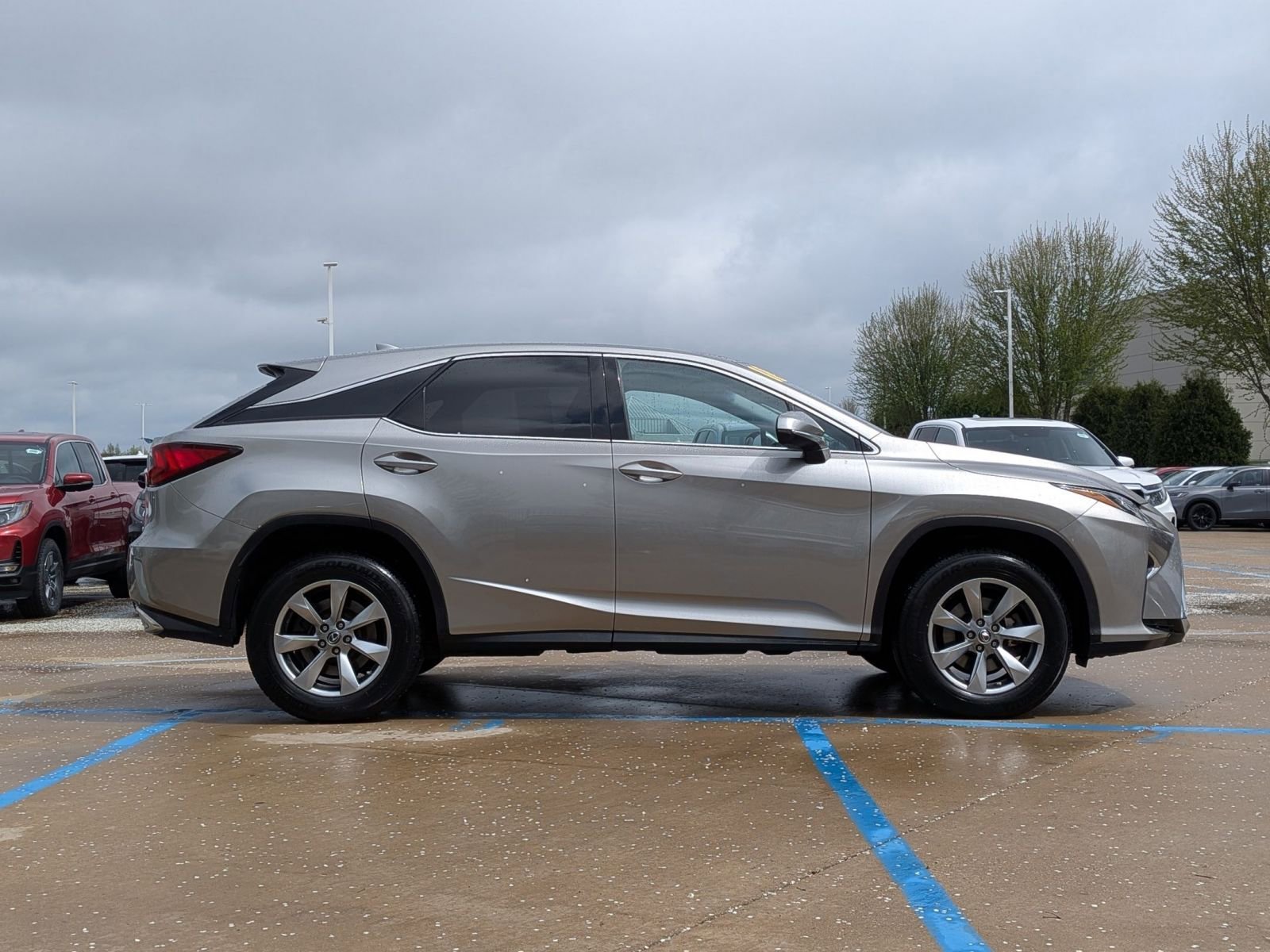 Used 2018 Atomic Silver Lexus 350 FWD image 5