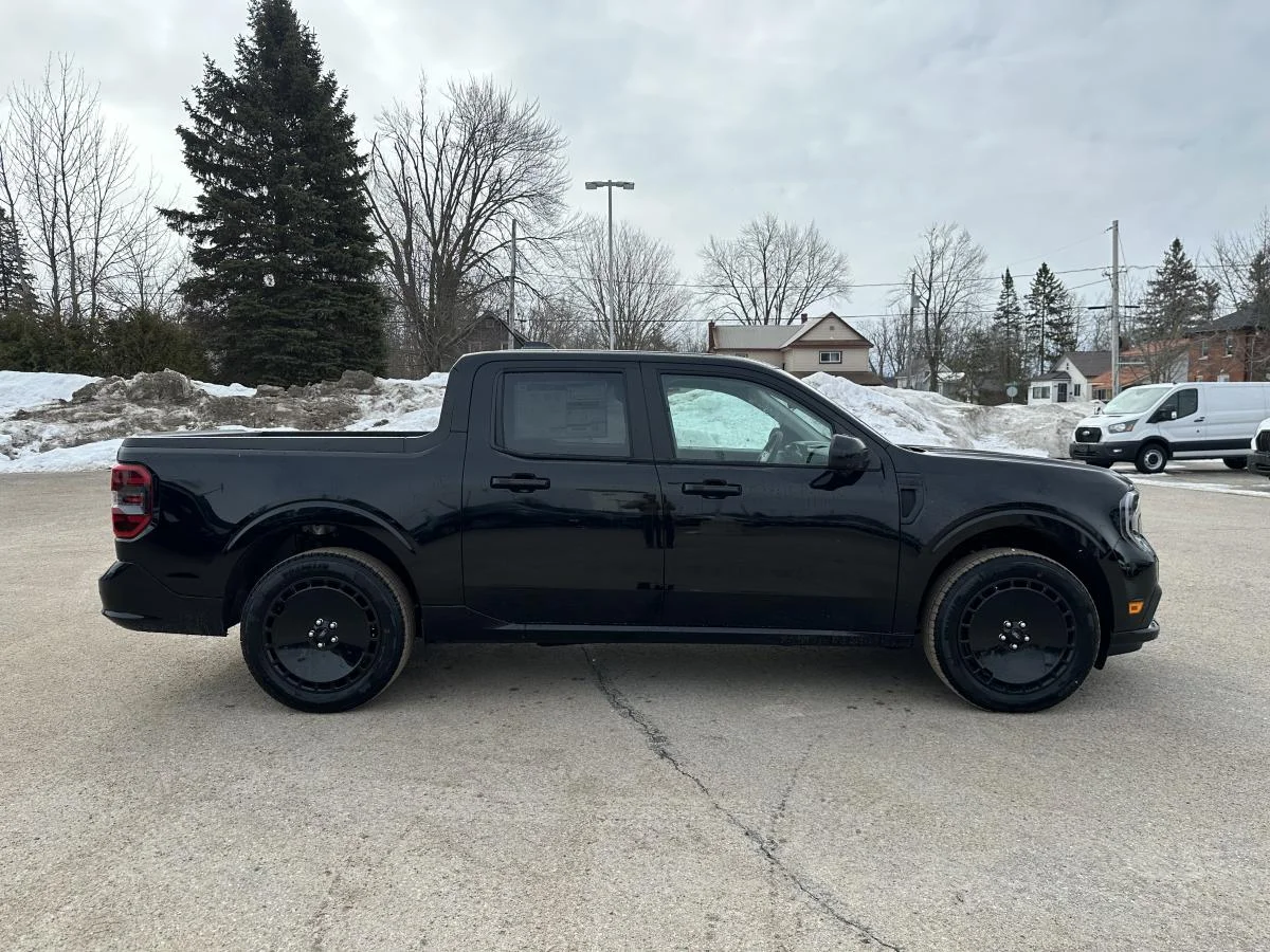 Used 2026 Black Ford Lobo High image 4