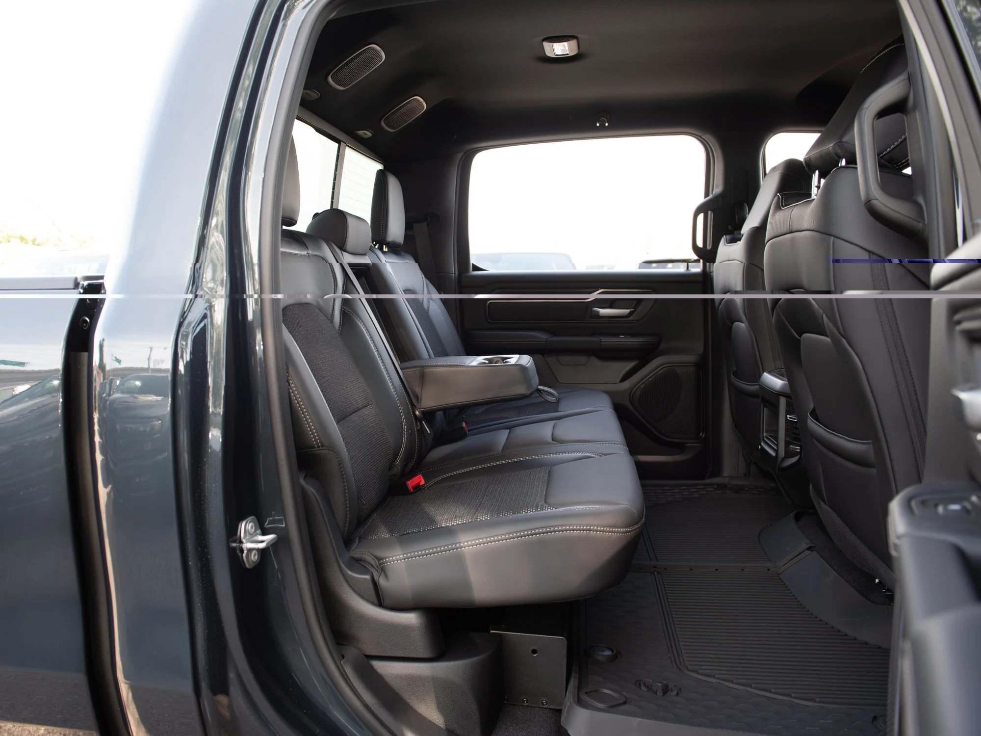 New 2026 Blue RAM Sport* Crew Cab 4x4, 3.92 Rear Axle, 22 Inch Wheels, Heated Seats/Wheel image 26