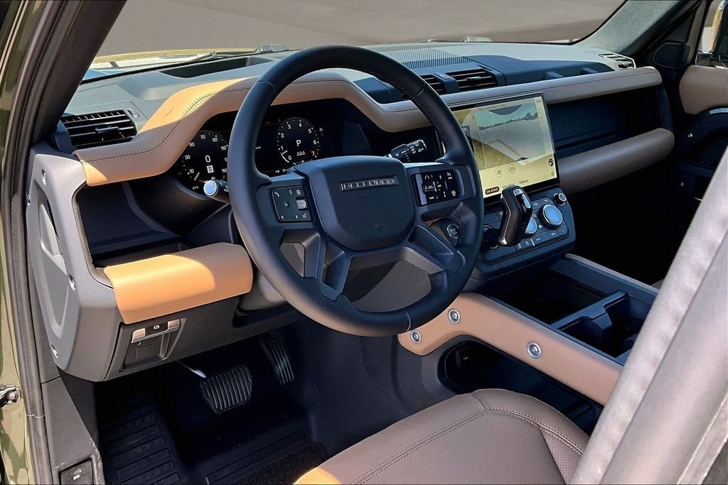 New 2026 Woolstone Green LAND ROVER X-Dynamic SE image 6