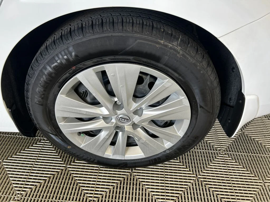 Used 2024 White Nissan S image 10