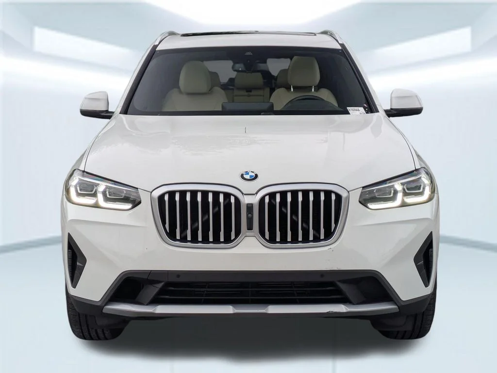 Used 2023 White BMW sDrive30i image 8